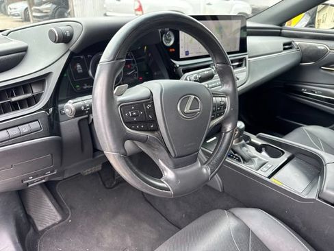Used 2024 Lexus ES 300h w/ Accessory Package (Z1) FWD image 10