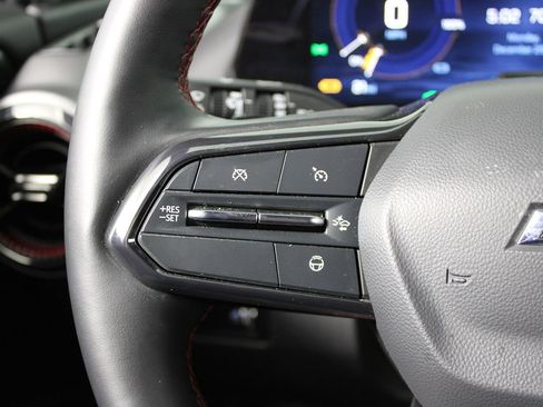 Used 2024 Chevrolet Equinox EV RS image 17