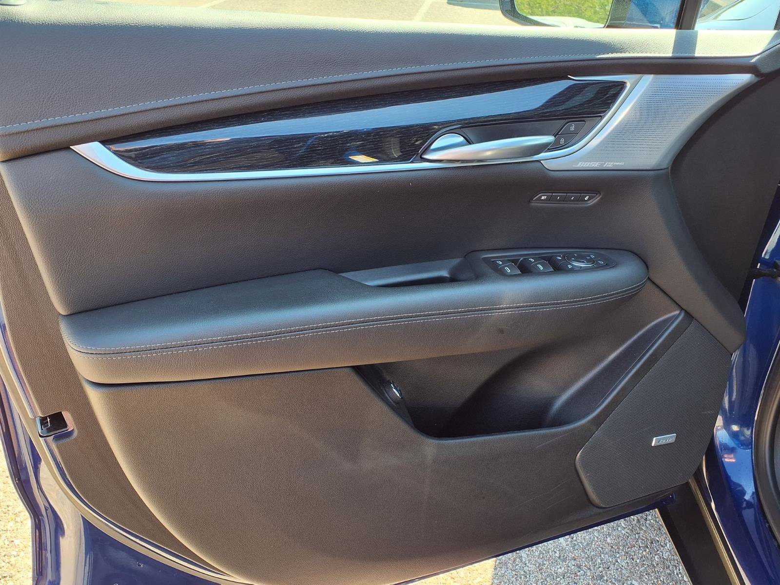 Used 2024 Cadillac XT5 Premium Luxury w/ LPO, Floor Liner Package AWD/4WD image 15