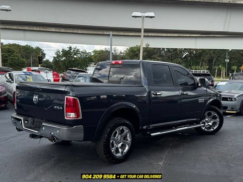 Used 2017 RAM 1500 Laramie w/ Convenience Group AWD/4WD image 7