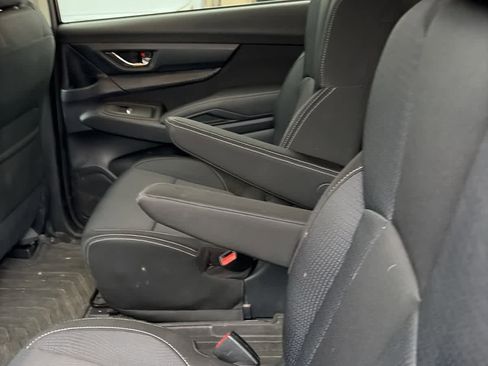 Used 2023 Subaru Ascent Premium w/ Convenience Package image 15