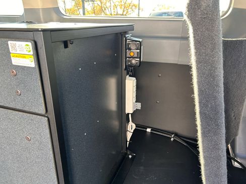 Used 2019 Ford Transit 150 XLT image 21