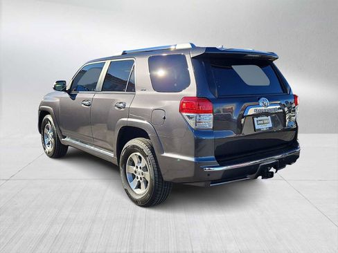 Used 2011 Toyota 4Runner SR5 image 6