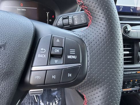 Used 2023 Ford Escape ST-Line AWD/4WD image 26