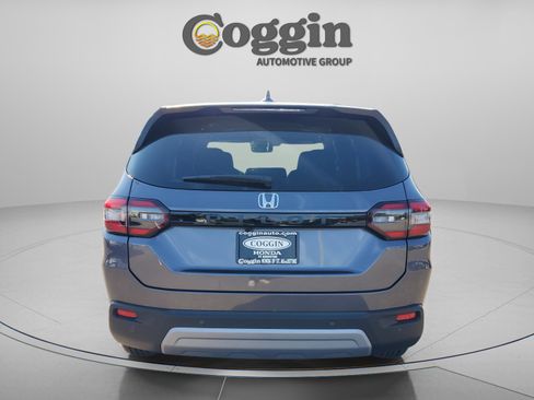 New 2025 Honda Pilot EX-L image 4