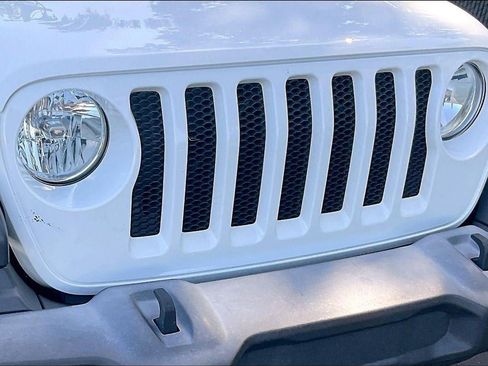 Used 2018 Jeep Wrangler Unlimited Sport S AWD/4WD image 28