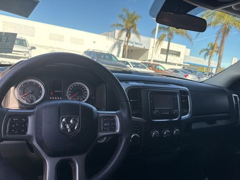 Used 2022 RAM 1500 Classic SLT image 8