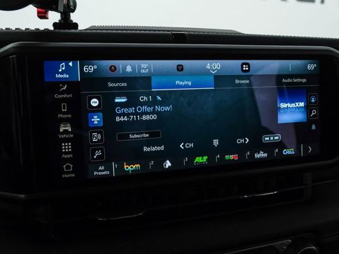 Used 2024 Jeep Wrangler Unlimited Rubicon image 31