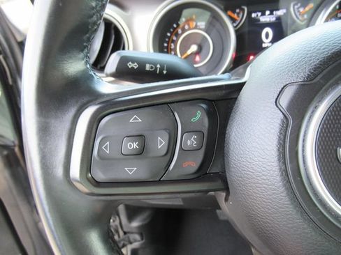 Used 2018 Jeep Wrangler Unlimited Sport S AWD/4WD image 25