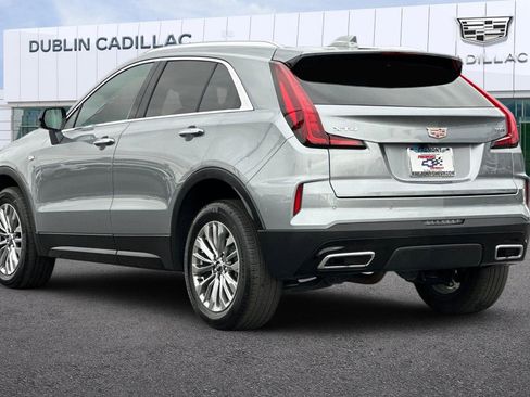 Used 2024 Cadillac XT4 Premium Luxury image 6
