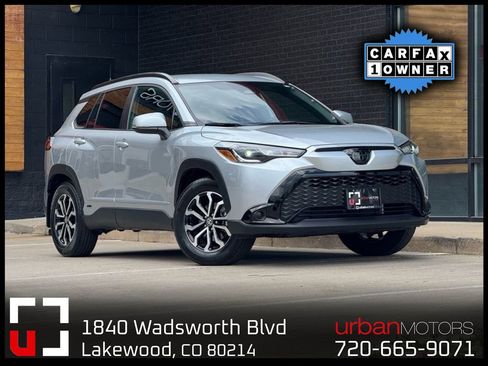 Used 2023 Toyota Corolla Cross SE image 1