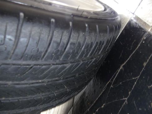 Used 2017 Jaguar XF R-Sport image 40