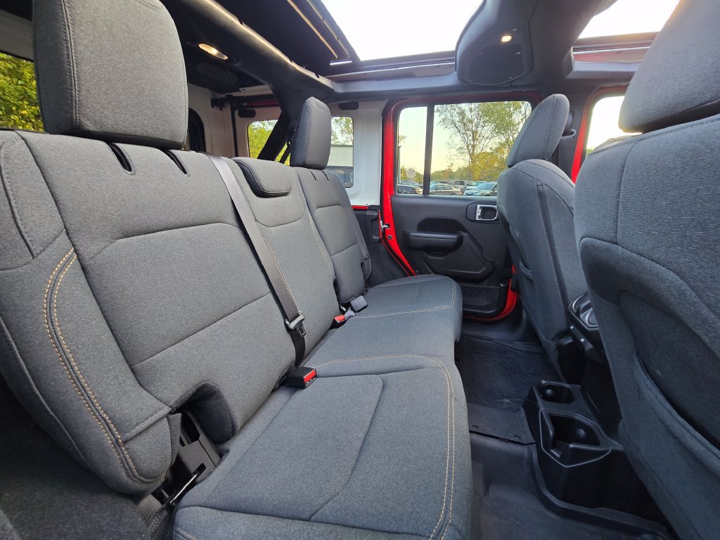 Used 2024 Jeep Wrangler Unlimited Sport AWD/4WD image 23