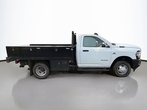 Used 2022 RAM 3500 Tradesman image 10