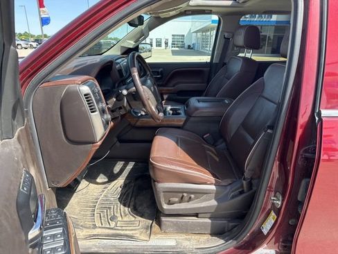 Used 2017 Chevrolet Silverado 1500 High Country AWD/4WD image 29