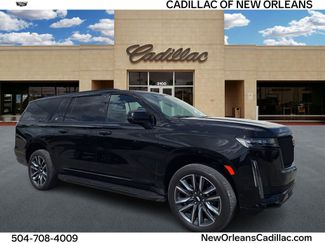 Used 2023 Cadillac Escalade ESV Sport Platinum w/ Heavy-Duty Trailer Package video 1