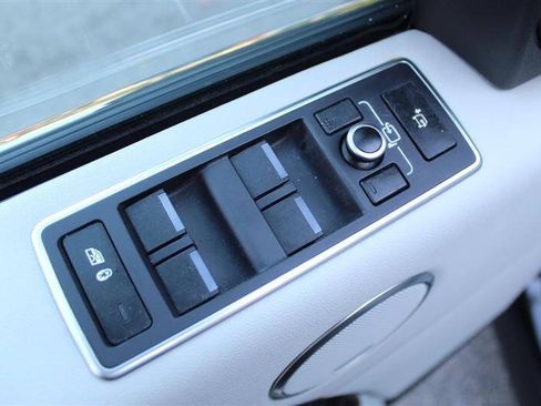 Used 2015 Land Rover Range Rover Supercharged AWD/4WD image 13