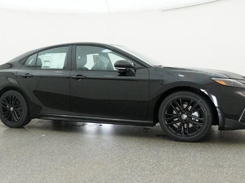 New 2026 Toyota Camry SE FWD image 31