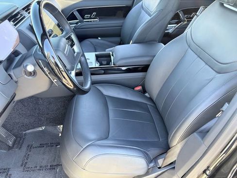 Used 2025 Land Rover Range Rover Autobiography image 6