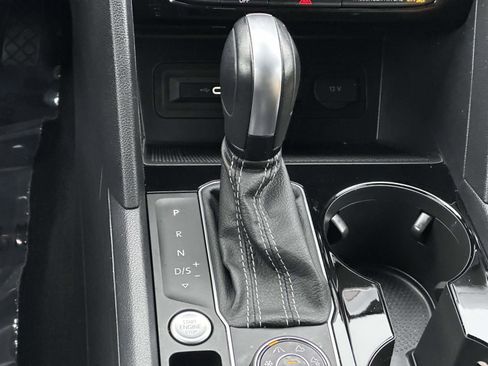 Used 2023 Volkswagen Atlas Cross Sport SE w/ Panoramic Sunroof Package image 20