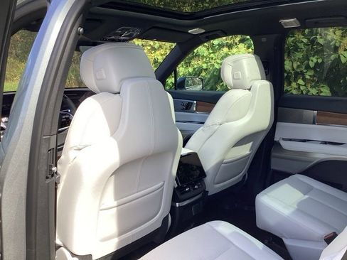 New 2026 Cadillac Vistiq Luxury w/ LPO, Floor Liner Package AWD/4WD image 13