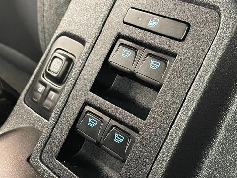 Used 2023 Ford Bronco Big Bend w/ Sasquatch Package AWD/4WD image 40