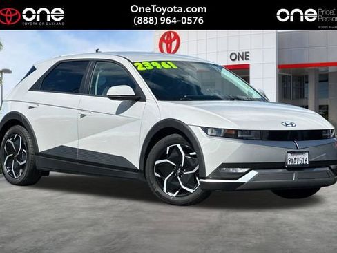 Used 2024 Hyundai Ioniq 5 SE RWD image 1