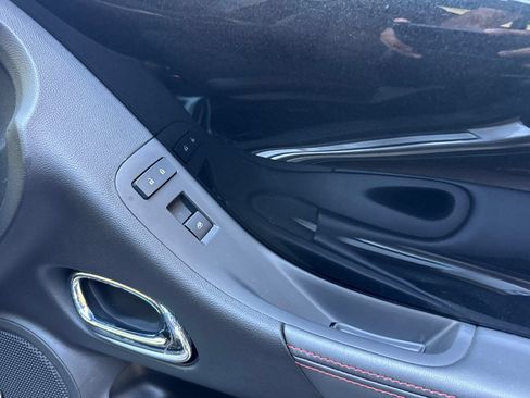 Used 2014 Chevrolet Camaro ZL1 RWD image 20