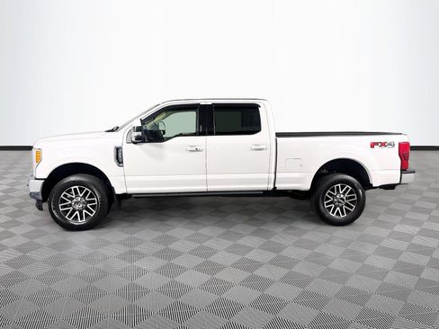 Used 2019 Ford F250 Lariat w/ Lariat Ultimate Package AWD/4WD image 4