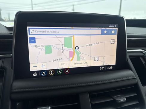 Used 2021 Chevrolet Suburban High Country image 4