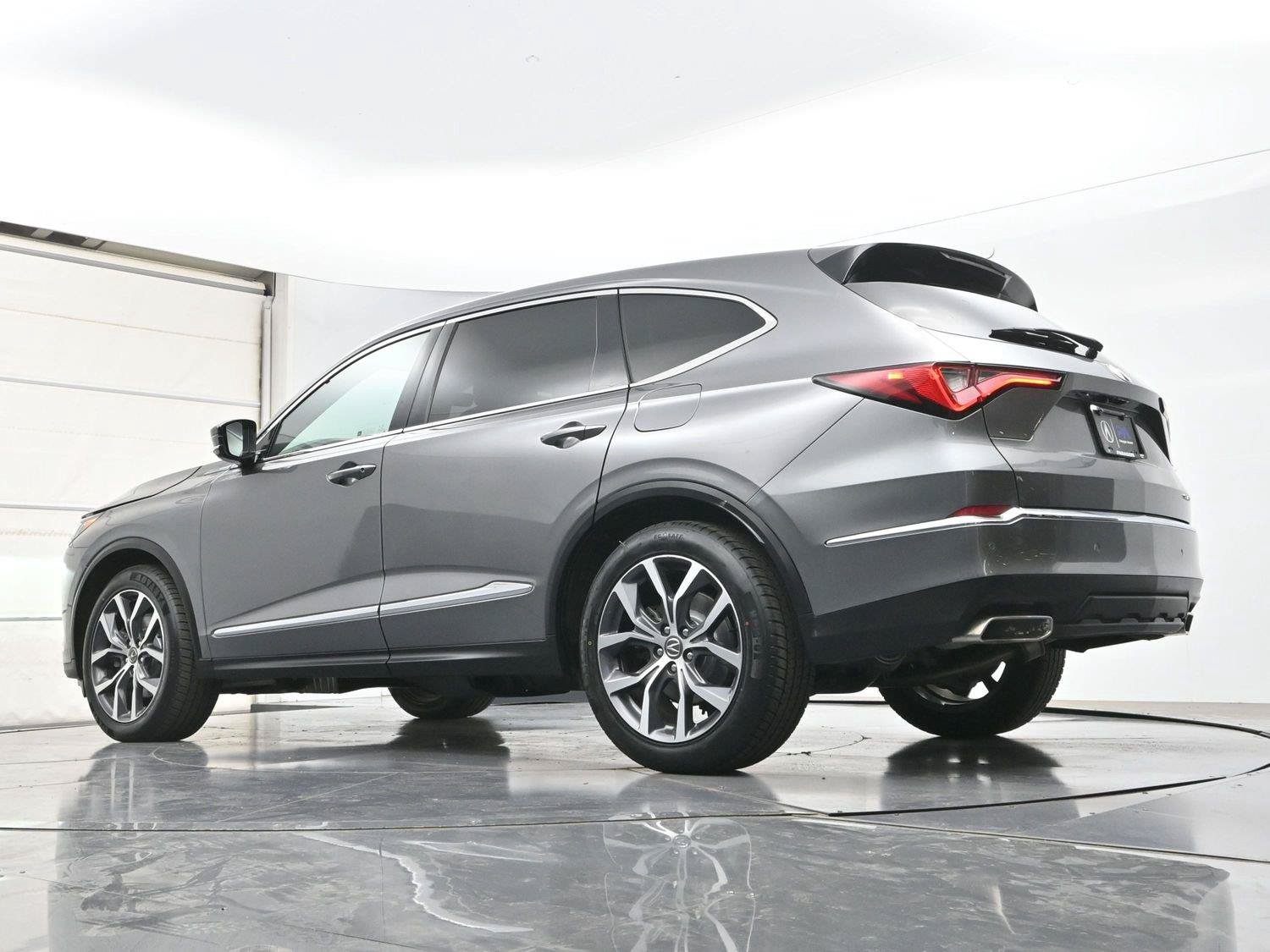 Certified 2023 Acura MDX w/ Technology Package AWD/4WD image 33