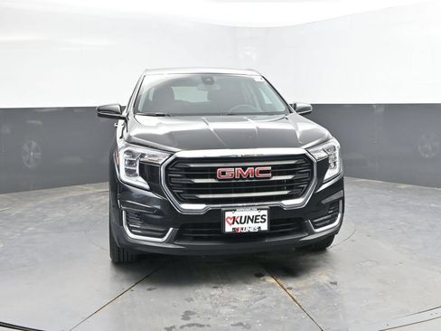 Used 2024 GMC Terrain SLE AWD/4WD image 4