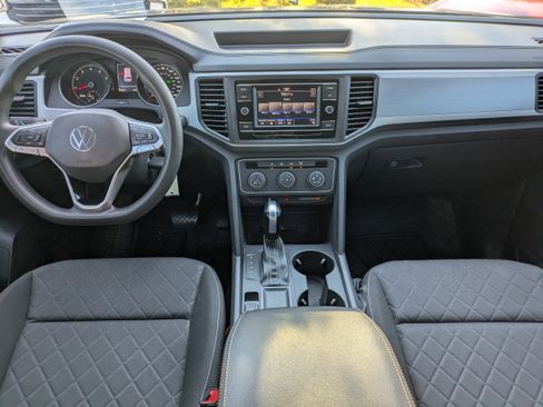 Used 2021 Volkswagen Atlas S image 17