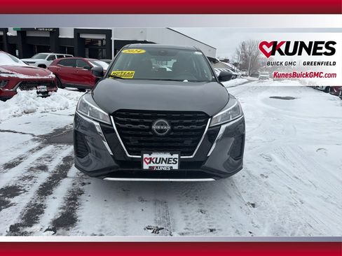 Used 2024 Nissan Kicks S image 14