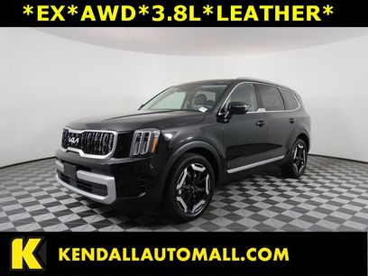 Used 2023 Kia Telluride EX w/ EX Captain's Chair Package