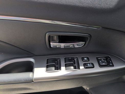 Used 2025 Mitsubishi Outlander Sport SE AWD/4WD image 13