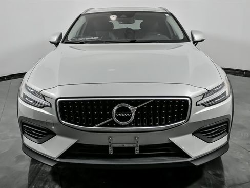Used 2020 Volvo V60 T5 Cross Country w/ Protection Package Premier AWD/4WD image 4