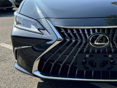 New 2025 Lexus ES 350 w/ Premium Package image 11