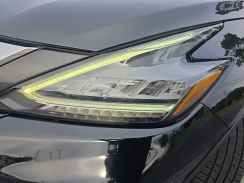 Certified 2023 Nissan Murano SV FWD image 28