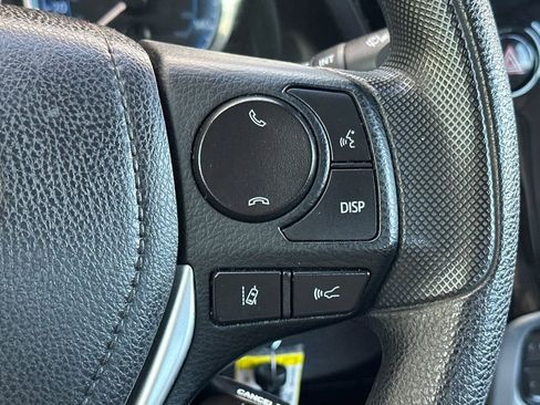 Used 2018 Toyota Corolla LE image 25