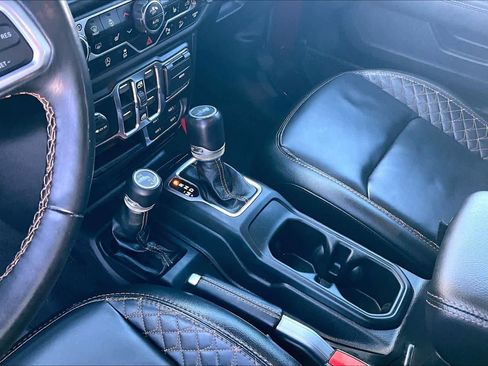 Used 2021 Jeep Wrangler Unlimited Sahara image 16