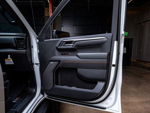 Used 2024 GMC Sierra 1500 AT4 w/ Technology Package image 37