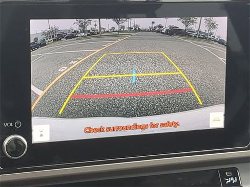 Certified 2025 Toyota Camry LE image 19