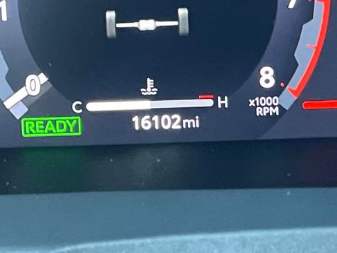 Used 2024 Toyota Tacoma TRD Off-Road image 17