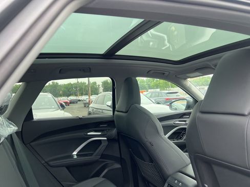 New 2025 Audi Q5 Premium Plus image 16