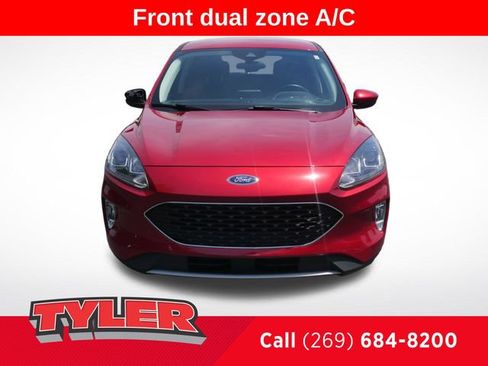 Used 2022 Ford Escape SEL w/ Technology Package AWD/4WD image 2