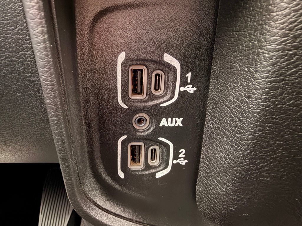 Used 2021 RAM 2500 Laramie AWD/4WD image 43