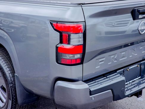 Used 2025 Nissan Frontier SV w/ SV Convenience Package image 20