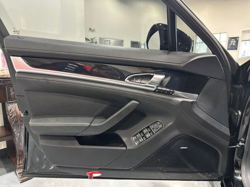 Used 2013 Porsche Panamera image 26