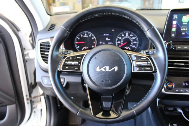 Used 2023 Kia Seltos EX AWD/4WD image 15